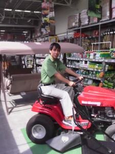 1-De paseo en_Home Depot_mall Walmart_31-mayo-2015